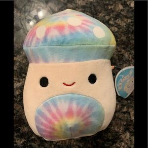 Squishmallows Kervena mushroom